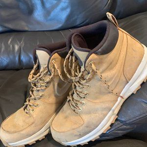 Men's Nike Manoa LTR Boots/Size 11